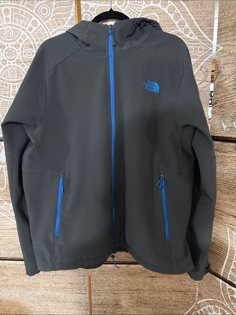 The North Face Men's Charcoal Softshell Jacket with Blue Accents